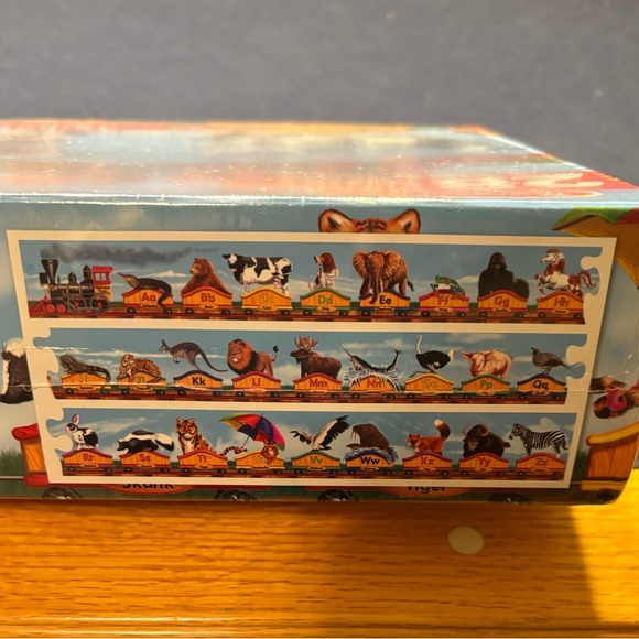 NIB. Melissa & Doug 28 Pc. Alphabet Train Floor Puzzle Ages 3+. 10 Ft Long - New - Picture 2 of 4